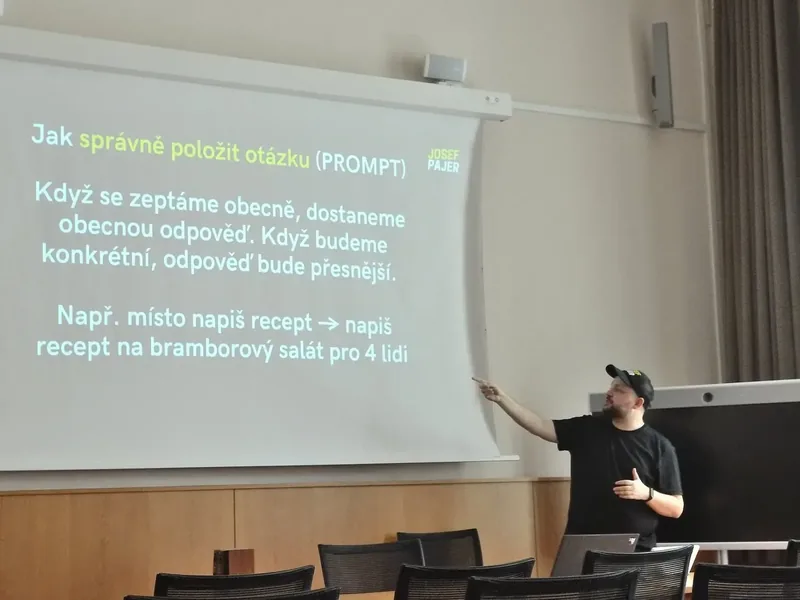 Přednáška o umělé inteligenci na Startup Day